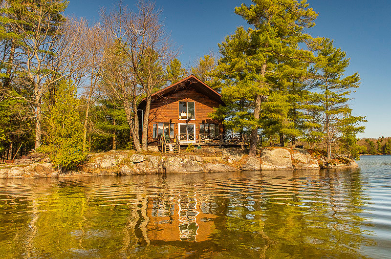 Charleston Lake