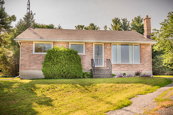 269 Lyndhurst