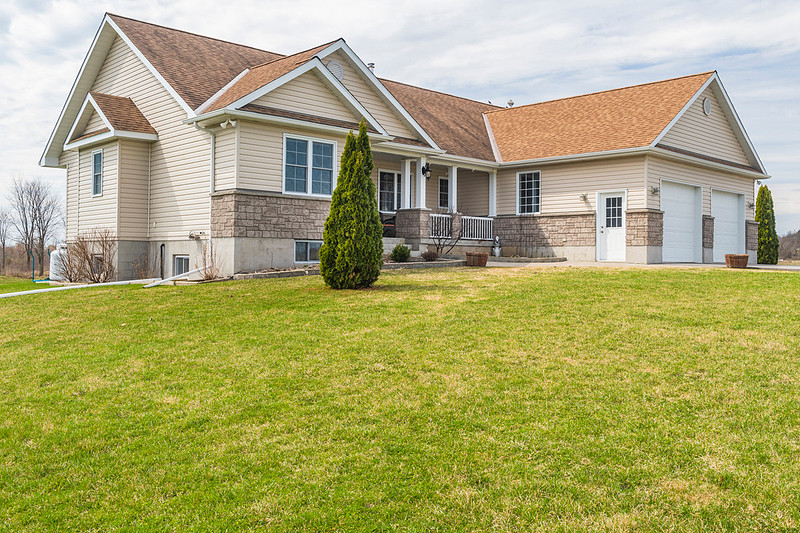 534 Maple Grove