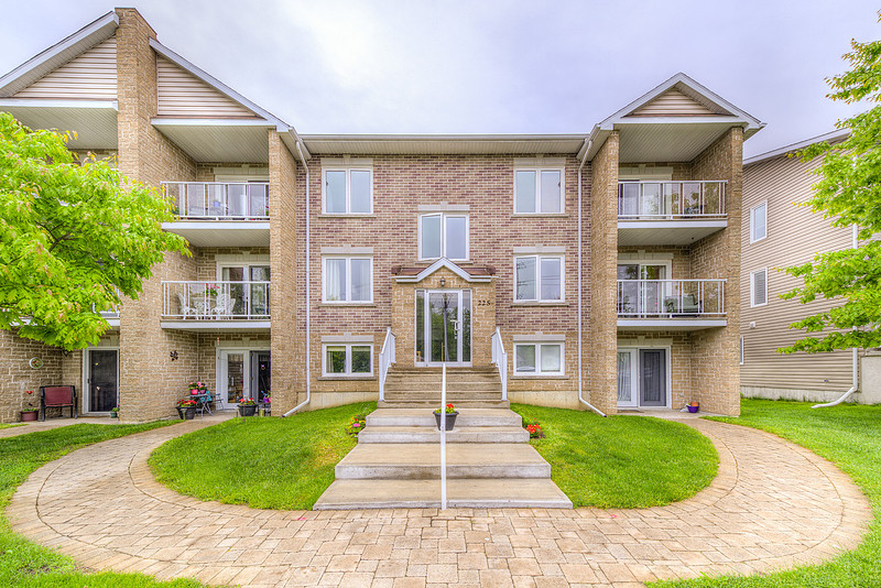 225 Oak